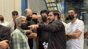بازدید نمایندگان فروش تهران از کارخانه آکوباتری