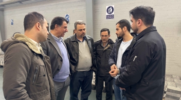 بازدید شرکت همراه اول از کارخانه آکوباتری