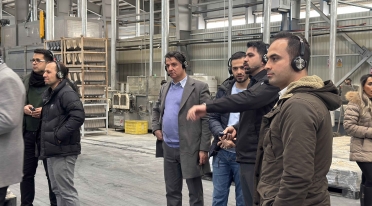 بازدید شرکت همراه اول از کارخانه آکوباتری