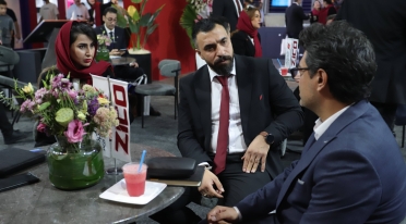 آکوباتری در الکامپ ۱۴۰۵