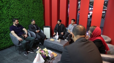 آکوباتری در الکامپ ۱۴۰۵