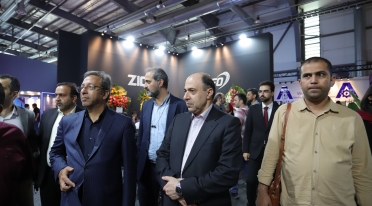 آکوباتری در الکامپ ۱۴۰۵