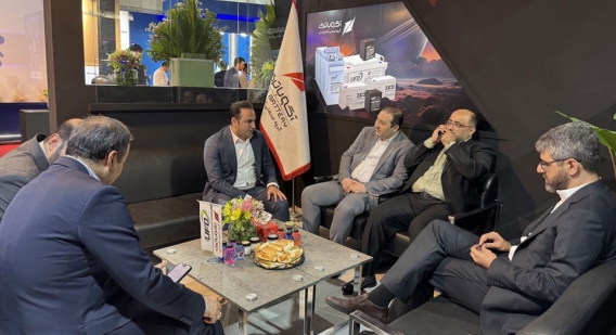 بازدید معاونان وزیر ارتباطات از غرفه آکوباتری در نمایشگاه الکامپ