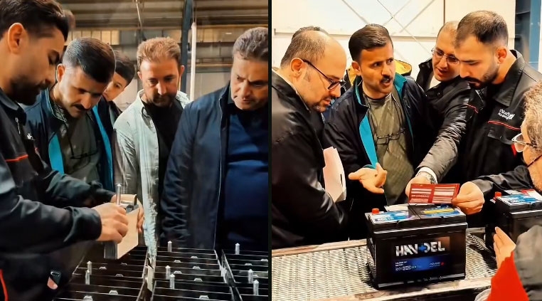 نمایندگان فروش در حال بازدید از خط تولید آکوباتری